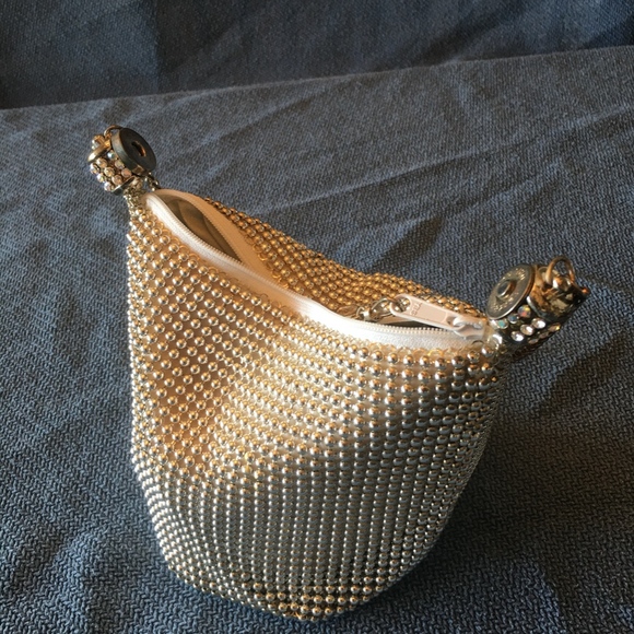 Silver Beaded Clutch Purse - Picture 4 of 8